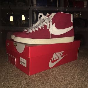 Nike Blazer Mid Vintage “Varsity red”